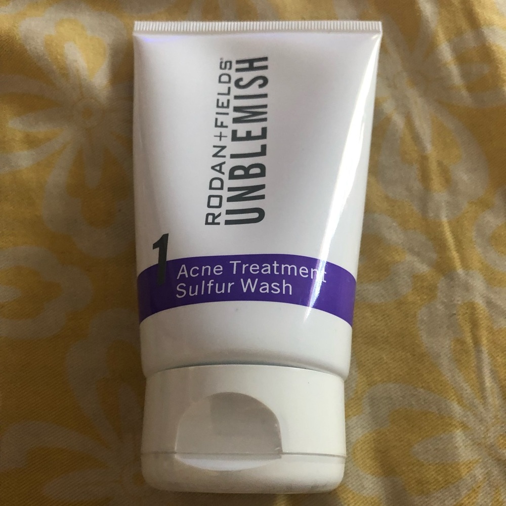 Rodan&Fields Acne Treatment Sulfur Wash